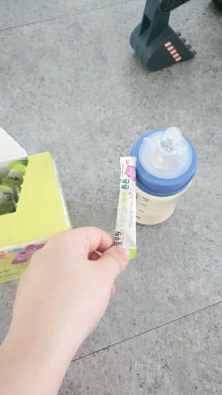 [풀무원베이비밀] 프로바이오락 베이비 튼튼 유산균 — 5점을 준 리뷰어가 2020년 7월 올린 사용 사진