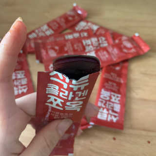 조은약초 석류콜라겐 석류즙 석류쪼옥 젤리 스틱 15포 x 20g — 5점을 준 리뷰어가 2020년 8월 올린 사용 사진