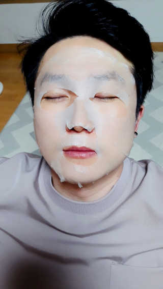 리더스코스메틱 리더스 시카 카밍  마스크 — 5점을 준 리뷰어가 2020년 6월 올린 사용 사진