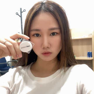 셀프코딩 밀키웨이 스프레드 글리터 밤 — 2.5점을 준 리뷰어가 2020년 7월 올린 사용 사진