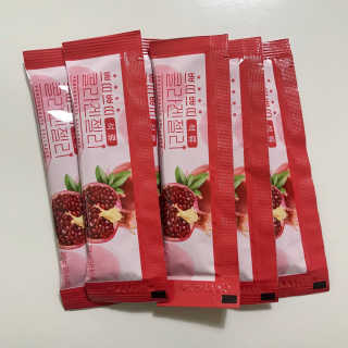 헬스업_쁘띠쁘띠석류콜라겐젤리_20g x 14포 — 4점을 준 리뷰어가 2020년 7월 올린 사용 사진