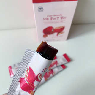 365더건강 에버뷰티 석류콜라겐 젤리 — 5점을 준 리뷰어가 2020년 8월 올린 사용 사진