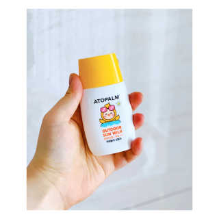 아토팜 야외놀이 선밀크 SPF50+ PA+++ — 4점을 준 리뷰어가 2020년 5월 올린 사용 사진