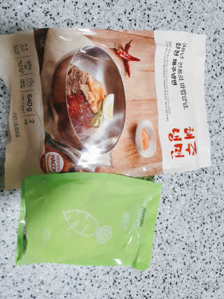 [해주냉면] 신천맛집 매운 비빔냉면 2인분 + 무절임 — 4점을 준 리뷰어가 2020년 5월 올린 사용 사진