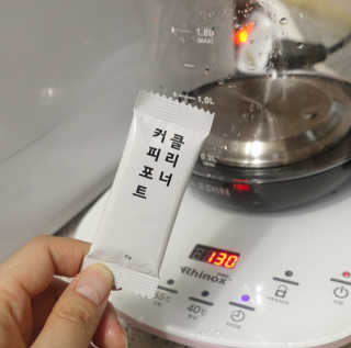 무디메이드 MUDI 커피포트 클리너 2세트 — 5점을 준 리뷰어가 2020년 5월 올린 사용 사진