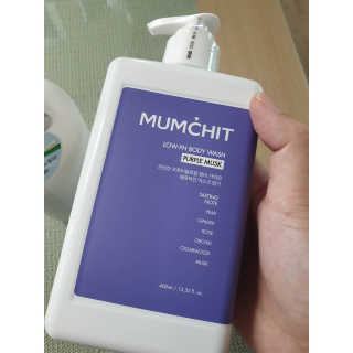 멈칫 멜팅 바디로션,  약산성 바디워시 택 1 — 4점을 준 리뷰어가 2020년 8월 올린 사용 사진