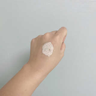 IO 아이오 오늘도 넌 눈부셔 - 데일리 스크럽 클렌징폼 — 5점을 준 리뷰어가 2020년 10월 올린 사용 사진