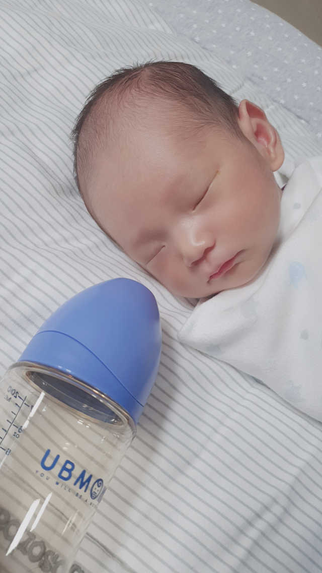 유비맘 PPSU 젖병 노꼭지_200ml_컬러 랜덤 발송 리뷰 사진