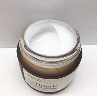 La Theorie Hydrating Ingredients | 하이드레이팅 인그레이디언츠 — 5점을 준 리뷰어가 2020년 5월 올린 사용 사진