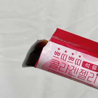 헬스업_쁘띠쁘띠석류콜라겐젤리_20g x 14포 — 5점을 준 리뷰어가 2020년 12월 올린 사용 사진