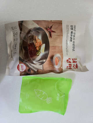 [해주냉면] 신천맛집 매운 비빔냉면 2인분 + 무절임 — 3.5점을 준 리뷰어가 2020년 5월 올린 사용 사진