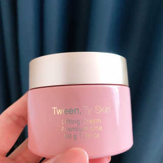 Tween.Ty Skin 트웬티스킨 리프팅 크림 프리미엄 라인 — 4.5점을 준 리뷰어가 2020년 9월 올린 사용 사진