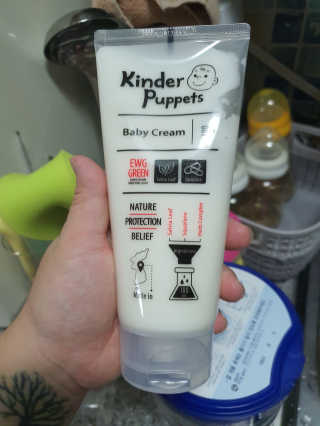 킨더퍼페츠 베이비크림 180ml — 5점을 준 리뷰어가 2020년 9월 올린 사용 사진