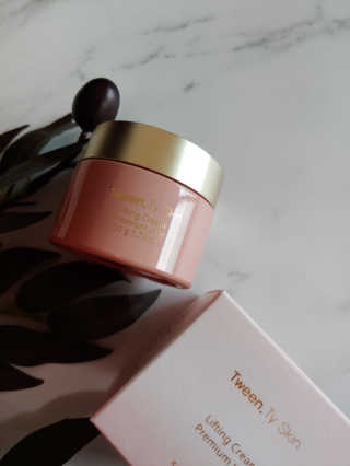 Tween.Ty Skin 트웬티스킨 리프팅 크림 프리미엄 라인 — 5점을 준 리뷰어가 2020년 11월 올린 사용 사진