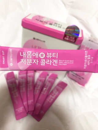 서울약사신협_내몸애뷰티저분자콜라겐_2.5g 50포 — 4.5점을 준 리뷰어가 2020년 4월 올린 사용 사진