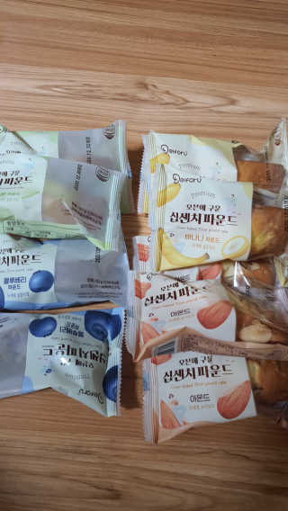 [델포유] 오븐에 구운 십센치 파운드 케이크 10개세트 — 5점을 준 리뷰어가 2020년 12월 올린 사용 사진