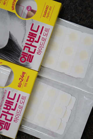 엘라밴드 하이드로 도트 스팟패치 12mm, 10mm — 5점을 준 리뷰어가 2020년 8월 올린 사용 사진
