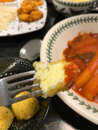 가치식탁 리얼치즈스틱, 리얼크림치즈볼 — 5점을 준 리뷰어가 2020년 7월 올린 사용 사진