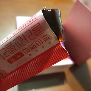 헬스업_쁘띠쁘띠석류콜라겐젤리_20g x 14포 — 3점을 준 리뷰어가 2020년 8월 올린 사용 사진