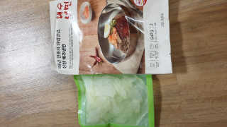 [해주냉면] 신천맛집 매운 비빔냉면 2인분 + 무절임 — 3.5점을 준 리뷰어가 2020년 5월 올린 사용 사진