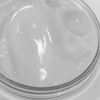 어글리프루프 크림 스탑디어글리 핑크모먼트 50ml — 5점을 준 리뷰어가 2020년 10월 올린 사용 사진