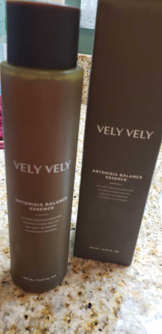 VELY VELY Artemisia Balance Essence — 5점을 준 리뷰어가 2020년 7월 올린 사용 사진