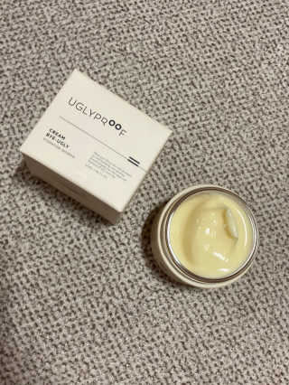 어글리프루프 크림 바이어글리 하이드레이션 샤워 50ml — 5점을 준 리뷰어가 2020년 12월 올린 사용 사진