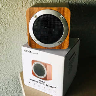SEVIZ MINI10W 레트로 블루투스 스피커 — 5점을 준 리뷰어가 2020년 10월 올린 사용 사진