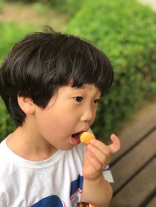 감자속감자 버터구이 알감자맛 16봉지 — 5점을 준 리뷰어가 2020년 6월 올린 사용 사진