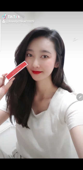 [블랙루즈] 에어 핏 벨벳틴트 시즌1 7종 중 택1+랜덤1 — 5점을 준 리뷰어가 2020년 9월 올린 사용 사진