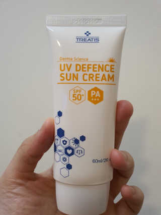 트리티스 SG_[TREATIS] UV Defence Sun Cream — 5점을 준 리뷰어가 2020년 10월 올린 사용 사진