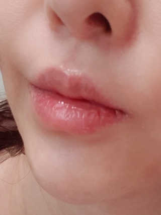 [마더메이드] 수퍼 플럼핑 비타민 E 비건 립 마스크 — 5점을 준 리뷰어가 2020년 11월 올린 사용 사진
