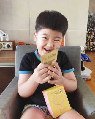 [헬로아이즈] 아이더마 베이비 아이클리너 — 5점을 준 리뷰어가 2020년 9월 올린 사용 사진