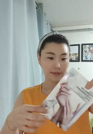리더스코스메틱 리더스 프로 포커싱 핸드 너리싱 마스크/5매 — 5점을 준 리뷰어가 2020년 8월 올린 사용 사진