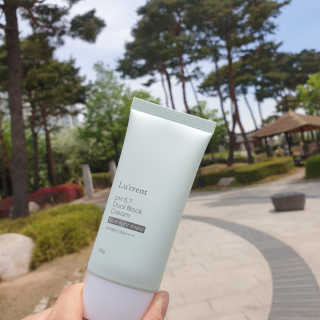 [루런트] 약산성 듀얼 블럭 크림 — 5점을 준 리뷰어가 2020년 5월 올린 사용 사진