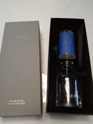 레나스 프리미엄 아로마 디퓨저 200ml  [1SET] — 4.5점을 준 리뷰어가 2020년 7월 올린 사용 사진