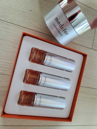 메디페르 [ 1+1 ] 루테인앰플세트 1개 + 루테인크림 50ml 1개 — 5점을 준 리뷰어가 2020년 11월 올린 사용 사진