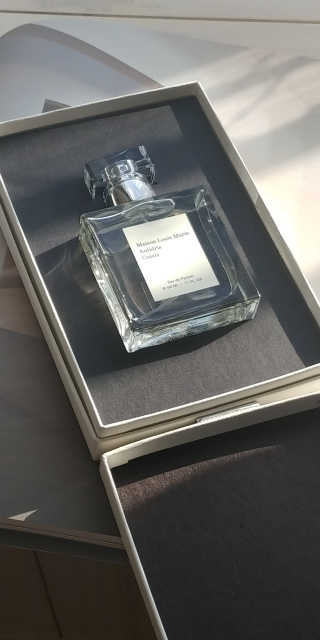 메종 루이 마리 안티드리스 카시스 오드퍼퓸 50ml — 5점을 준 리뷰어가 2020년 12월 올린 사용 사진