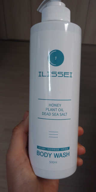 일리세이 허니 샴푸 500ml + 허니 바디워시 500ml 세트 — 5점을 준 리뷰어가 2020년 4월 올린 사용 사진