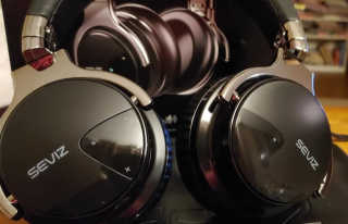 SEVIZ Bluetooth Headphones 10 3color — 5점을 준 리뷰어가 2020년 6월 올린 사용 사진