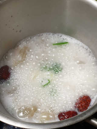 한촌몰 설렁탕집 가마솥 도가니탕 350g x 2팩 — 5점을 준 리뷰어가 2020년 8월 올린 사용 사진