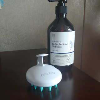 달리프 베러 퍼퓸 샴푸 1000ml 레이니데이 or 일랑로즈 — 4.5점을 준 리뷰어가 2020년 4월 올린 사용 사진