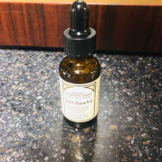 [스킨큐어] 산다화 비타민C 화이트닝 에센스 30ml — 4.5점을 준 리뷰어가 2020년 4월 올린 사용 사진