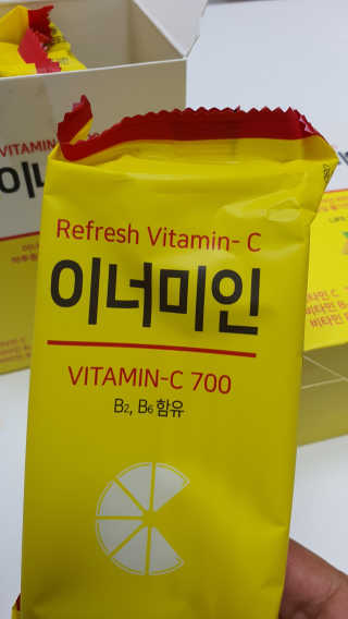 이너미인 VITAMIN-C 700 — 5점을 준 리뷰어가 2020년 10월 올린 사용 사진