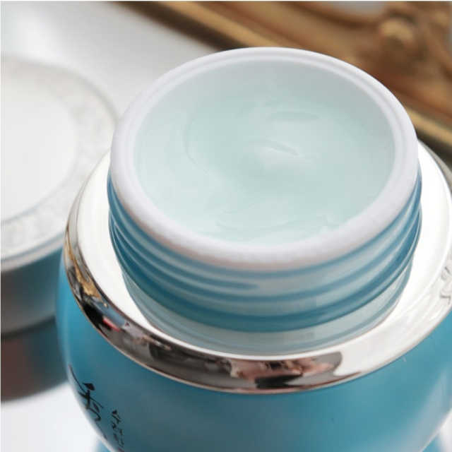 수려한 효비담 수분샘 크림 75ml 리뷰 사진