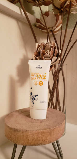 트리티스 US [TREATIS] UV Defence Sun Cream PA+++ / SPF50+ — 5점을 준 리뷰어가 2020년 12월 올린 사용 사진