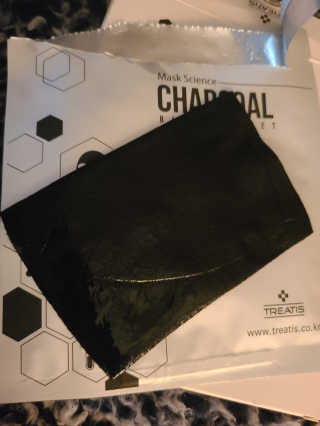 트리티스 [Treatis] Facial Sheet Mask — 5점을 준 리뷰어가 2020년 11월 올린 사용 사진