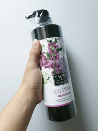 르퀼라야 스칼프 샴푸 810ml [가드니아/포레스트] — 5점을 준 리뷰어가 2020년 7월 올린 사용 사진