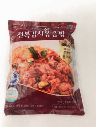 바다는다웰빙이다 전복해물볶음밥/전복김치볶음밥 250g-4봉지 — 4.5점을 준 리뷰어가 2020년 9월 올린 사용 사진