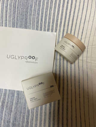 어글리프루프 크림 바이어글리 하이드레이션 샤워 50ml — 5점을 준 리뷰어가 2020년 12월 올린 사용 사진